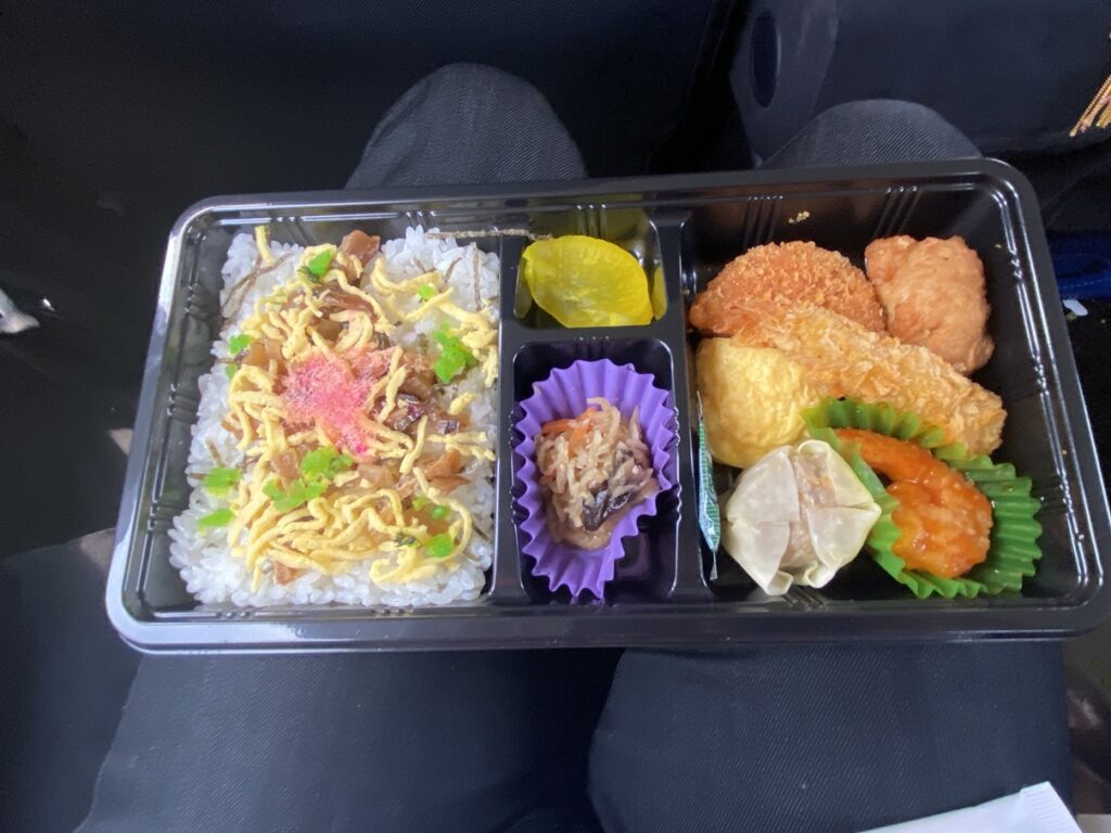 火葬場での昼食の仕出し弁当