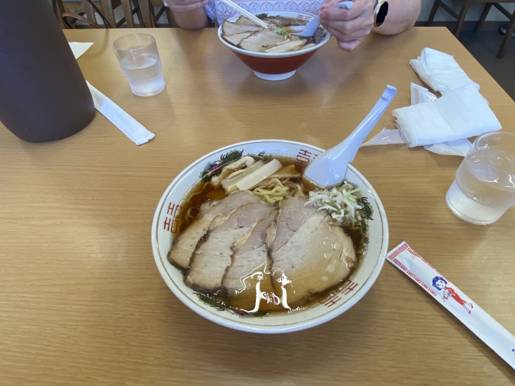 よし乃の醬油チャーシュー麵