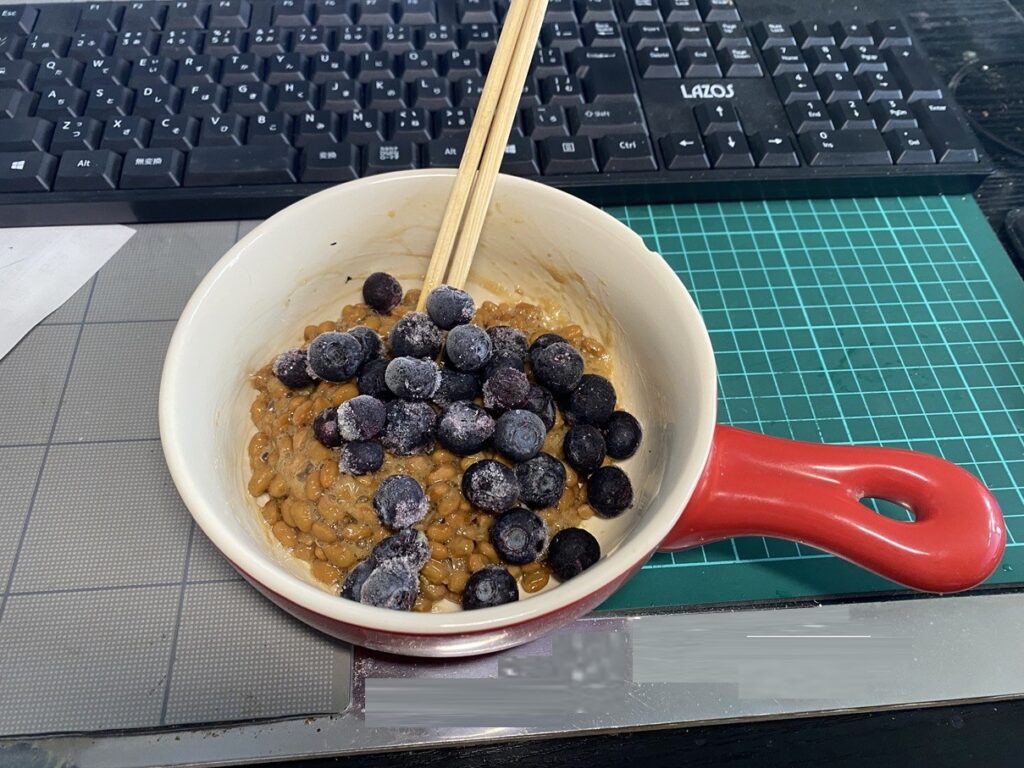 納豆とブルーベリー