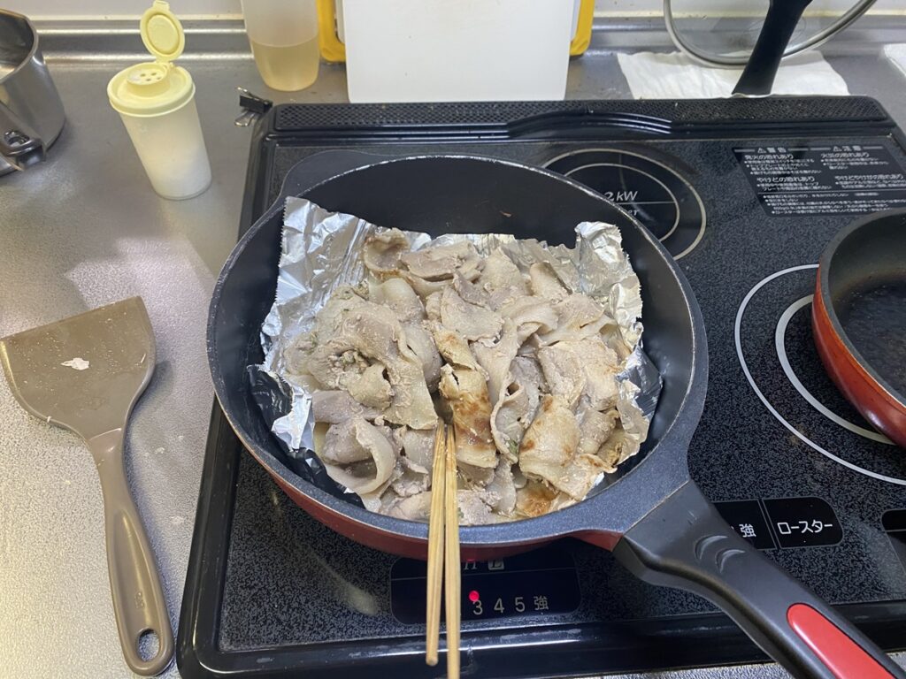山盛りの豚ロース肉