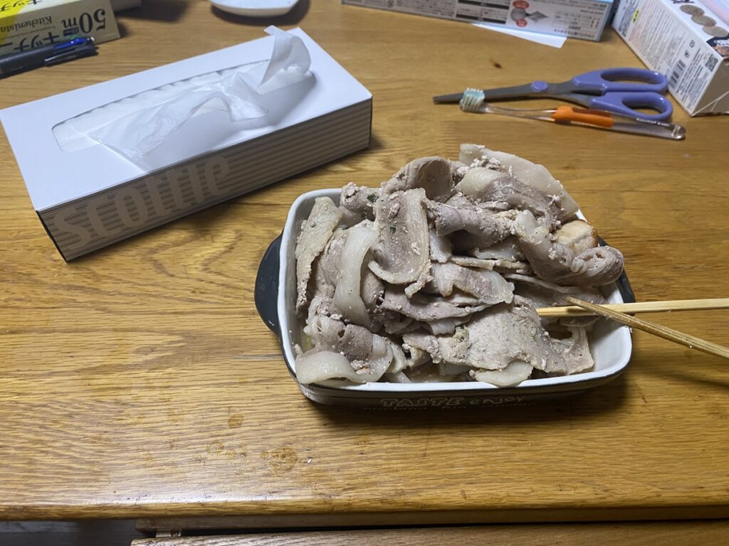 山盛りの豚ロース肉
