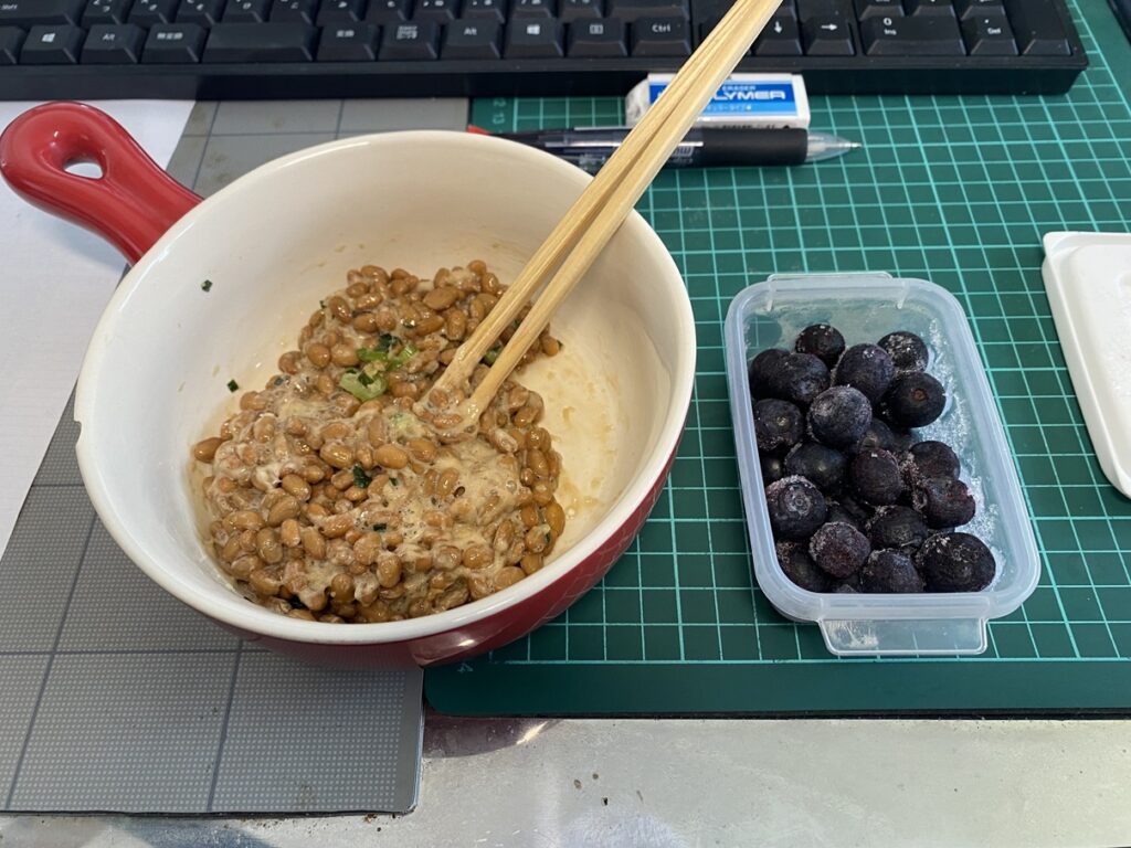 納豆とブルーベリー